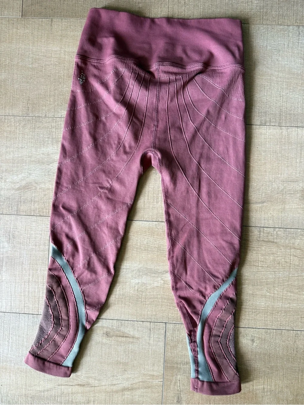 Fp Movement High Rise 7/8 Length Good Karma Leggings Size M/L washed sienna